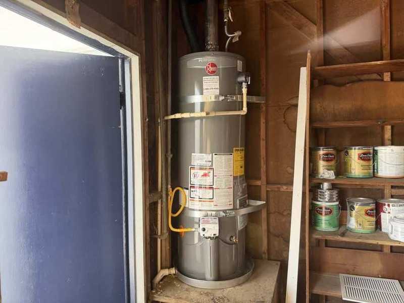 Calentador de agua Rheem instalado